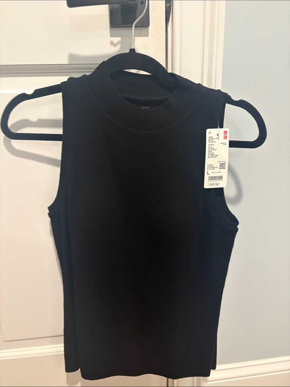 Uniqlo Black Ribbed Mock Neck Sleeveless Tank